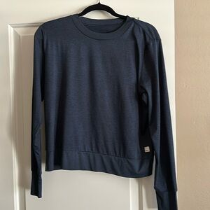 Vuori long sleeve halo crew top